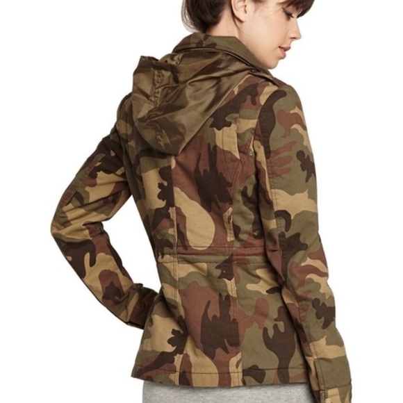 BCBG GENERATION Cargo Camouflage Jacket Faux Sherpa Lining Size XS. - Picture 10 of 11